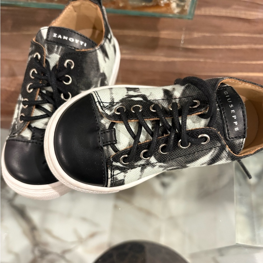 Giuseppe Zanotti Kids Black and White Sneakers